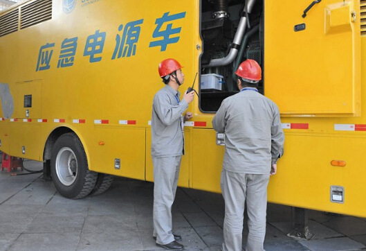 五指山如何清理被灰尘覆盖的机油散热器？